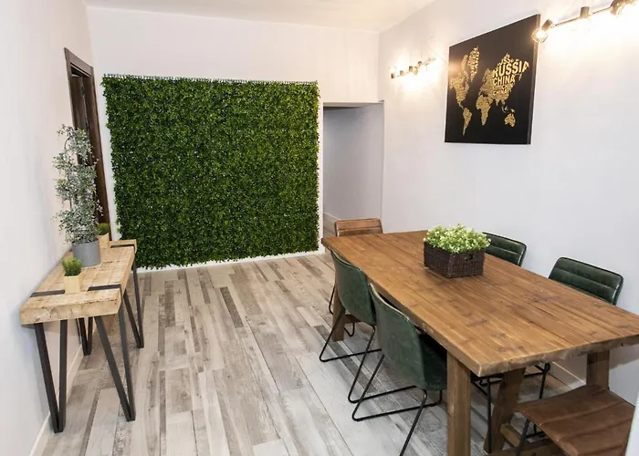 Elegante 5 En El Centro De Con Wifi Caceres